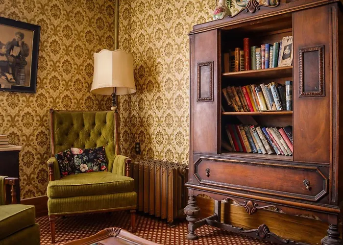 Hotel Virginian Sterling